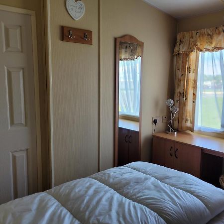 6 Berth On Millfields Apartment Инголдмелс Екстериор снимка